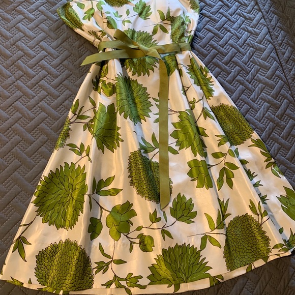 Floral Dress - Picture 2 of 7